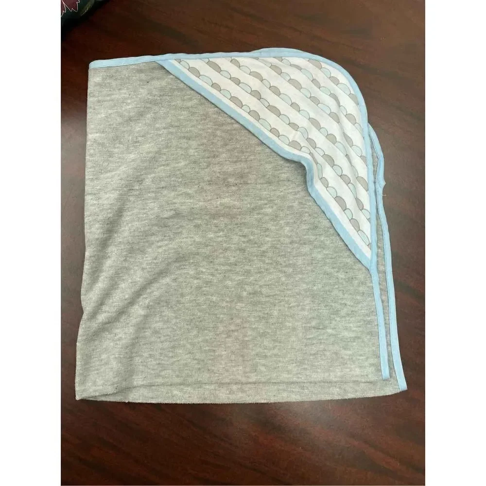 2 Baby Towels with Hood by Baby Kiss